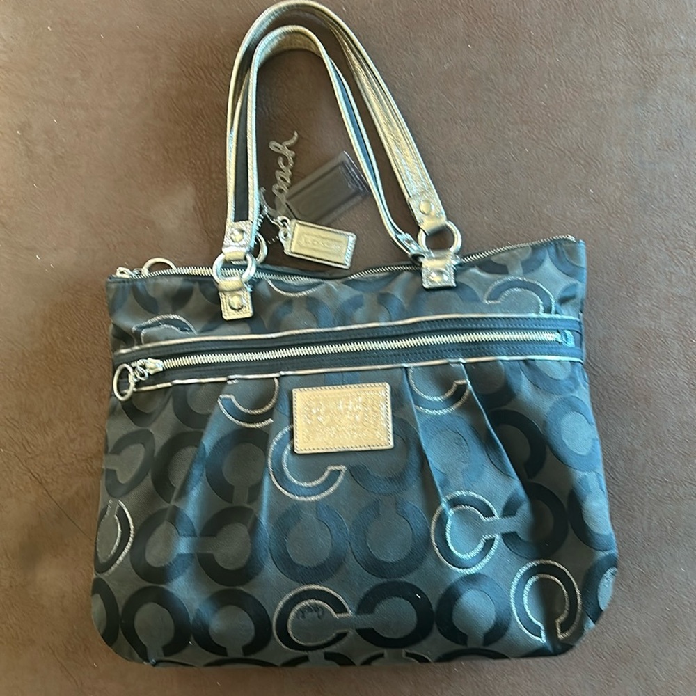 Coach Poppy tote/purse black
